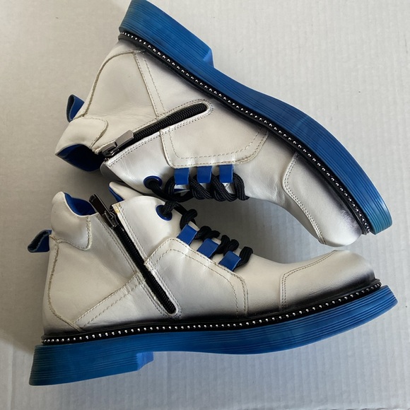 Fashion Leather Boots NWOT - Picture 5 of 9